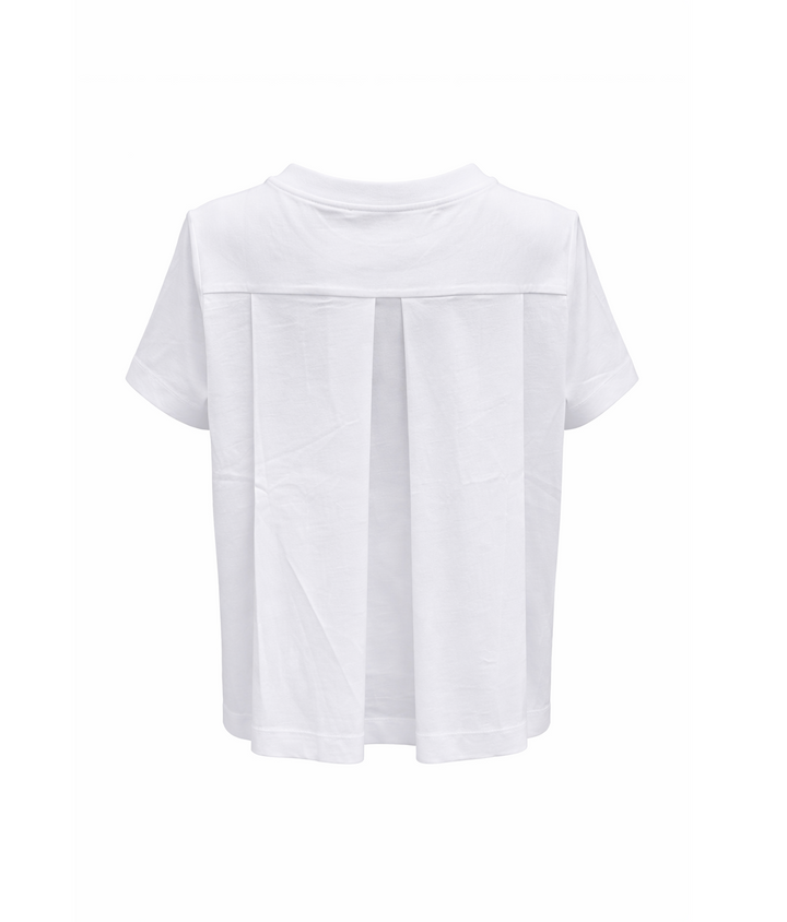 T-Shirt Narli in Weiß. Dieses T-Shirt hat einen klassischen Rundhalsausschnitt und kurzen Ärmeln. In Falten gelegte Rücken. Aus reiner Baumwolle für ein angenehmes Tragegefühl. Es fällt größengerecht aus. 