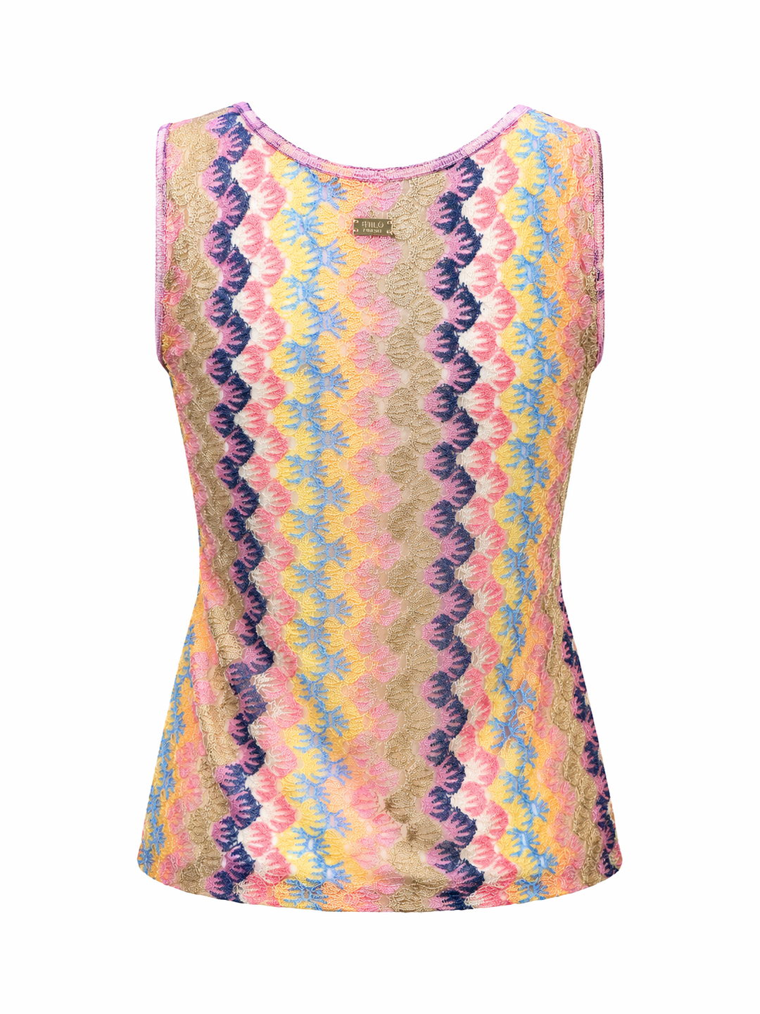 Shirt Pho Firenze in rosa und lila. Schönes sommerliches Shirt im Zickzack-Muster. Das Shirt hat einen schönen V-Ausschnitt und keine Ärmel. Es ist mit einem feinen Glitzergarn durchzogen. Der leichte Schimmer verleiht dem Shirt das gewisse Etwas. Es hat eine leicht taillierte Form.
