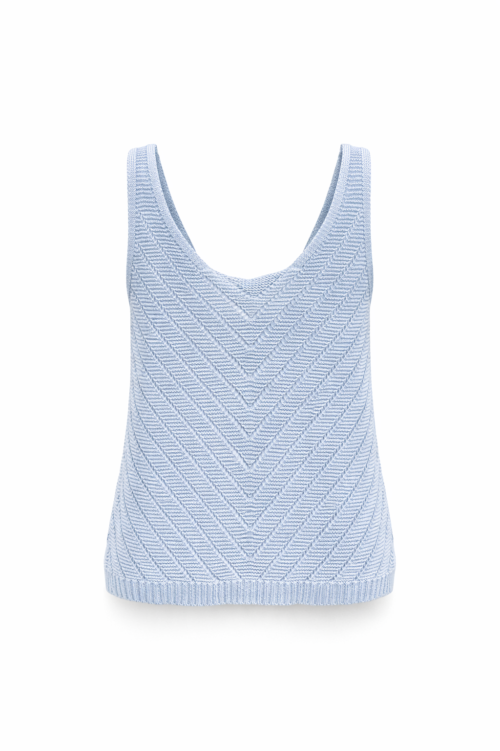 Handgefertigtes Stricktop mit breiten Trägern und rundem Ausschnitt in zartem Blau aus Leinen.